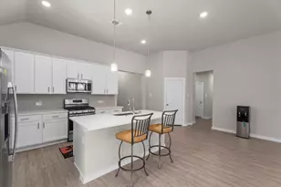 713 Ivory Crk Ct, Willis, TX 77378 - Photo 10