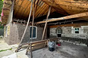 9318 Sherbourne St, Houston, TX 77016 - Photo 10