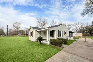 12537 Terrance St, Houston, TX 77085 - Photo 2