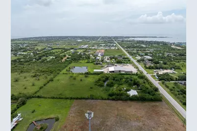 2454 Fm-517, Dickinson, TX 77539 - Photo 10