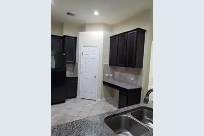 4822 Emerald Bay Circle, Baytown, TX 77523 - Photo 4