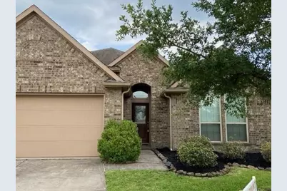 4822 Emerald Bay Circle, Baytown, TX 77523 - Photo 1