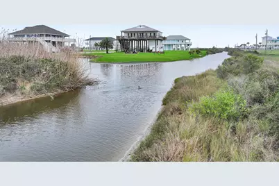 810 Casa Drive, Crystal Beach, TX 77650 - Photo 12