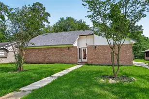 1834 Shadow Rock Dr, Houston, TX 77339 - Photo 2