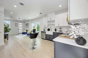 2110 Des Chaumes St, Houston, TX 77026 - Photo 14