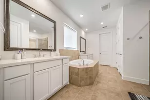 2116 Lila Sky Ln, Friendswood, TX 77546 - Photo 6