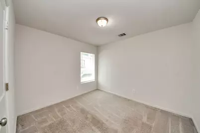 164 Goldenrod, Livingston, TX 77351 - Photo 8