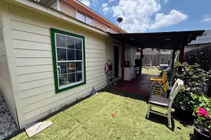 9717 Debbie Ln, Houston, TX 77038 - Photo 20