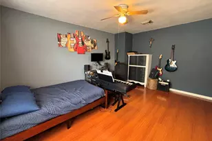 9717 Debbie Ln, Houston, TX 77038 - Photo 38