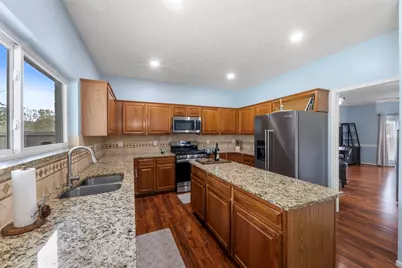 2602 Hampton Springs Drive, Seabrook, TX 77586 - Photo 6