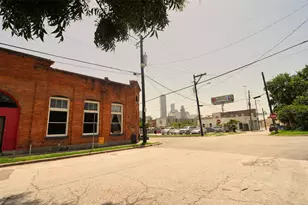1310 Nance St, Houston, TX 77002 - Photo 16