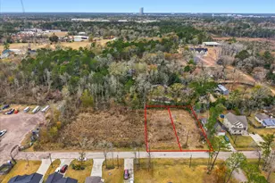 10815 Fairview Dr, Conroe, TX 77385 - Photo 2