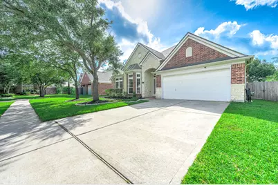 2603 Brightlake Way Lane, Pearland, TX 77584 - Photo 2