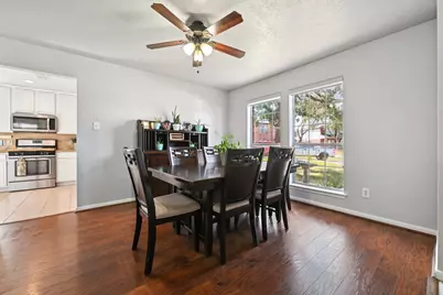 415 Stockbridge Lane, Dickinson, TX 77539 - Photo 12