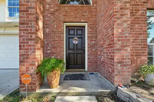 415 Stockbridge Ln, Dickinson, TX 77539 - Photo 8