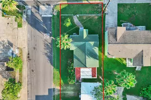 7121 Heards Ln, Galveston, TX 77551 - Photo 20