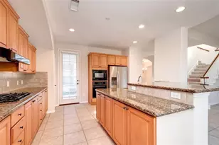 34 N Longsford Cir, The Woodlands, TX 77382 - Photo 18