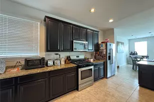 12623 Hartford Bluff Ct, Houston, TX 77089 - Photo 10