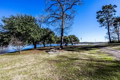 191 Willow Bend, Onalaska, TX 77360 - Photo 8