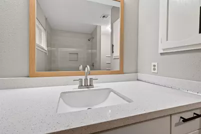 4002 Cedar Ridge Ct, Houston, TX 77082 - Photo 34