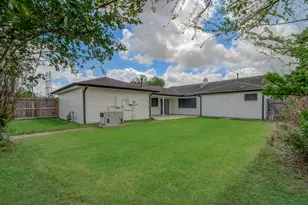 12102 Monticeto Ln, Meadows Place, TX 77477 - Photo 34