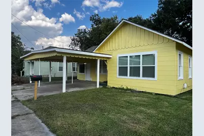 1018 N 2nd Street, Baytown, TX 77520 - Photo 1