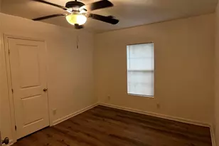 1018 N 2nd St, Baytown, TX 77520 - Photo 14