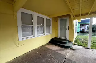 1018 N 2nd St, Baytown, TX 77520 - Photo 4