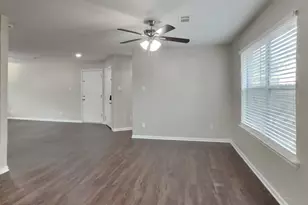 29102 Fox Fountain Ln, Spring, TX 77386 - Photo 2