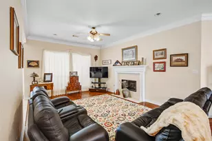 112 Indian Warrior Trail, Lake Jackson, TX 77566 - Photo 8