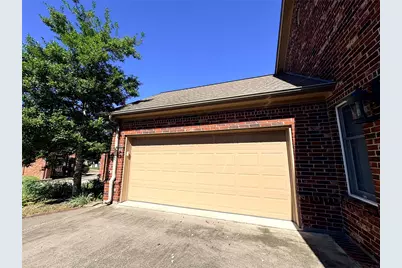 1 Waterford Gardens, Pinehurst, TX 77630 - Photo 4