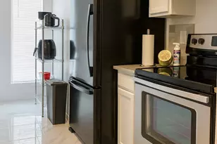 11201 Lynbrook Dr, Houston, TX 77042 - Photo 10