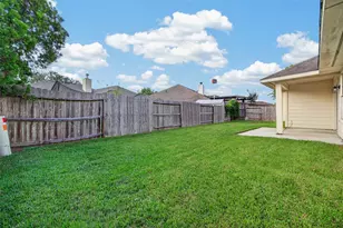 17230 Pecan Acres Dr, Sugar Land, TX 77498 - Photo 32