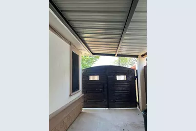 2015 Munger Street, Houston, TX 77023 - Photo 34