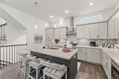 10909 Upland Retreat Drive, Houston, TX 77043 - Photo 12