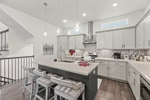 10909 Upland Retreat Dr, Houston, TX 77043 - Photo 12