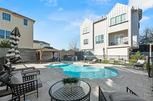 10909 Upland Retreat Dr, Houston, TX 77043 - Photo 24