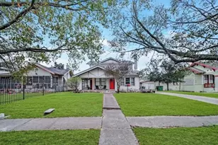 4614 Park Dr, Houston, TX 77023 - Photo 2