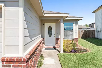 12038 Helvick Crescent Avenue, Houston, TX 77051 - Photo 2