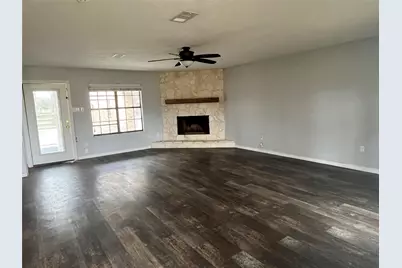 407 Branding Iron Circle, Angleton, TX 77515 - Photo 4