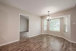 131 Cove Cir, Conroe, TX 77356 - Photo 8
