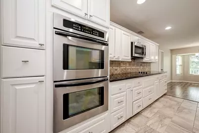 131 Cove Circle, Conroe, TX 77356 - Photo 14