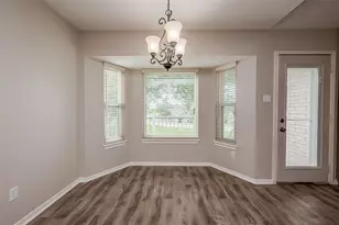 131 Cove Cir, Conroe, TX 77356 - Photo 18
