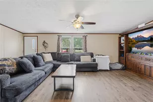 18492 Parker Rd, Cleveland, TX 77328 - Photo 8