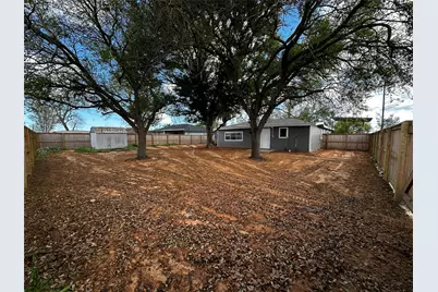 724 N Avenue F, Freeport, TX 77541 - Photo 34