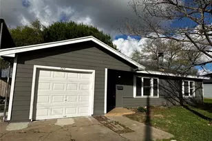 724 N Avenue F, Freeport, TX 77541 - Photo 6