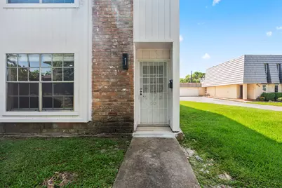 6715 Biggs Court, Houston, TX 77061 - Photo 2
