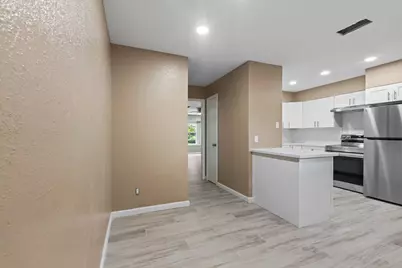 6715 Biggs Court, Houston, TX 77061 - Photo 10