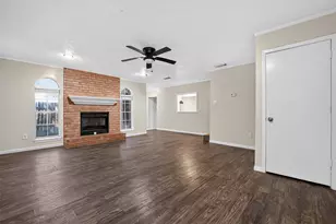 3010 Groton Dr, Houston, TX 77051 - Photo 8