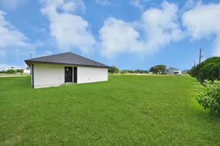688 Swallow Dr, Palacios, TX 77465 - Photo 42
